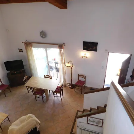 Villa Charmante Villa La Farigoule Proche Plage, Climatisee